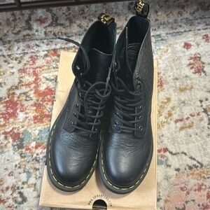 Dr.Martens Black Boots